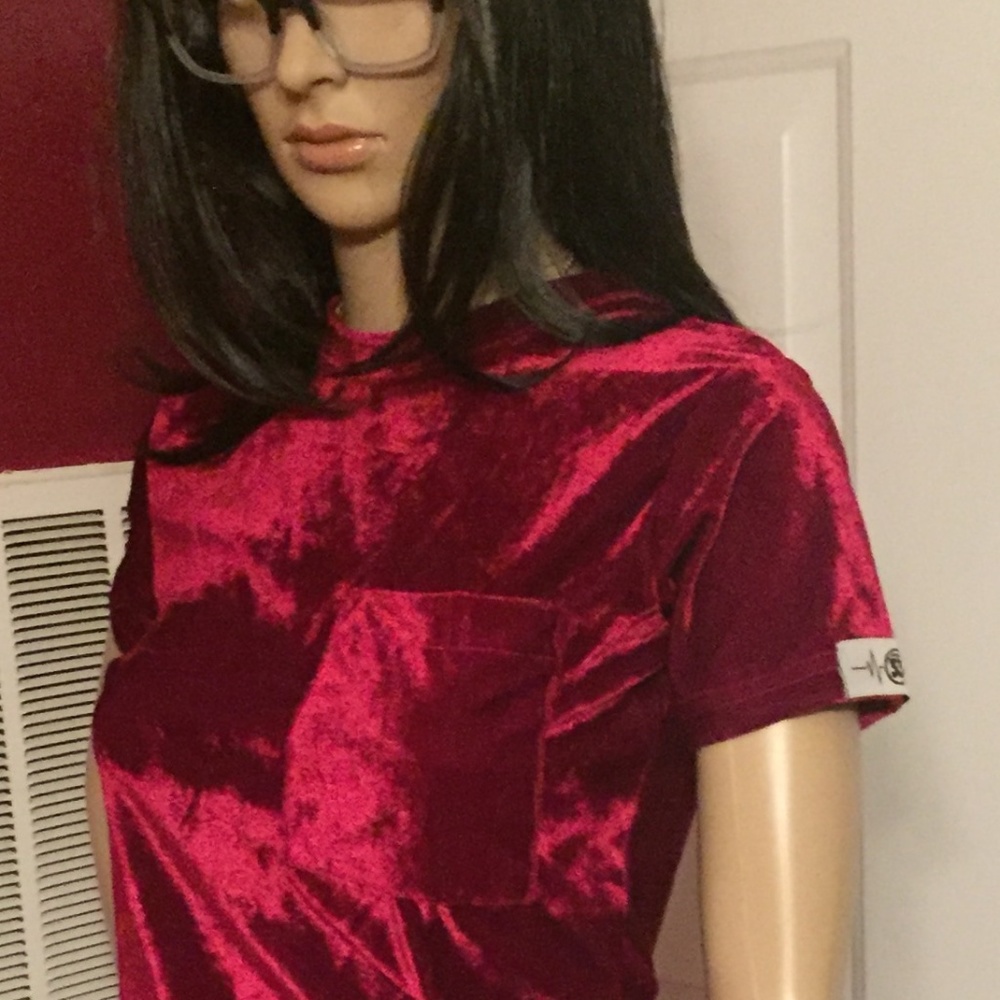 velvet pocket t-shirt